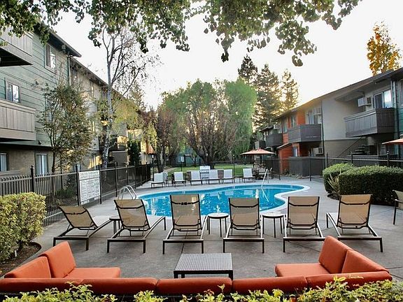 Diablo View - Lounge areas