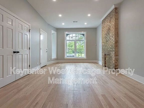 2nd image of 3246 W Fulton Blvd #1