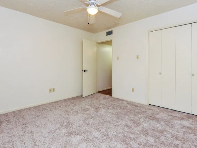 407 Boyett St #H — Photo 5
