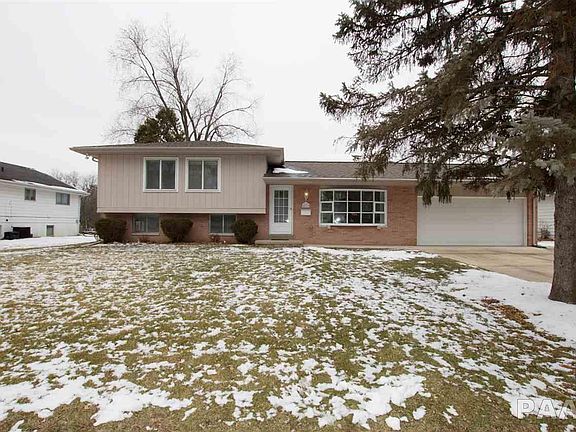 4th image of 4015 N Brookridge Pl