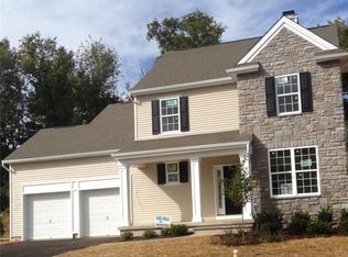 2908 W 115 Sheffield Dr, Forks Township, PA 18040