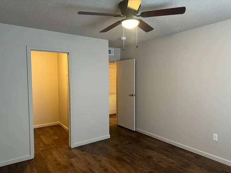 Pine Tree Apartments — Photo 14
