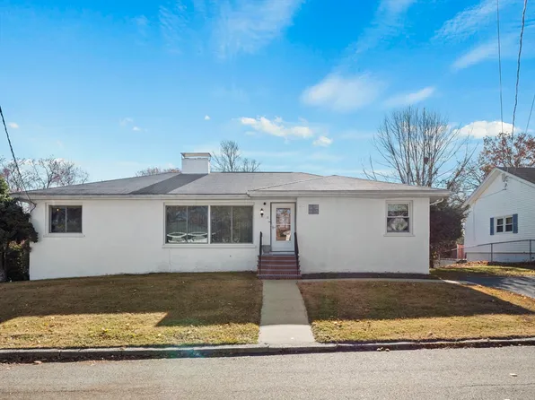 11 Breen Ave, Methuen, MA 01844