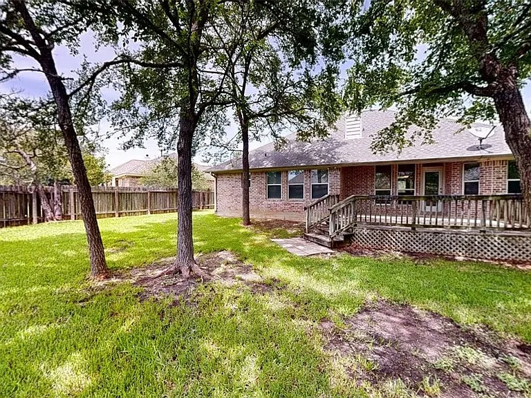 2350 Kendal Green Cir — Photo 25