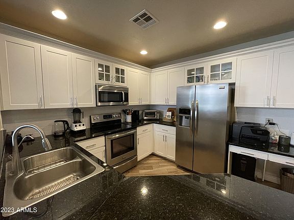 5th image of 11640 N TATUM Boulevard #1058