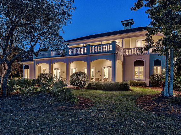 3rd image of 134 Baywind Dr