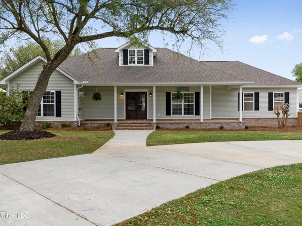 3161 Gable St, Diberville, MS 39540