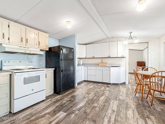 3rd image of 103 WALKER Avenue