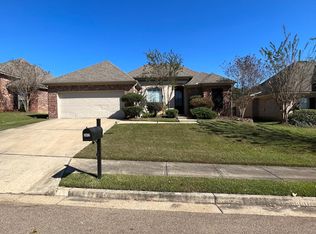 302 Silver Tree Ln, Pearl, MS 39208