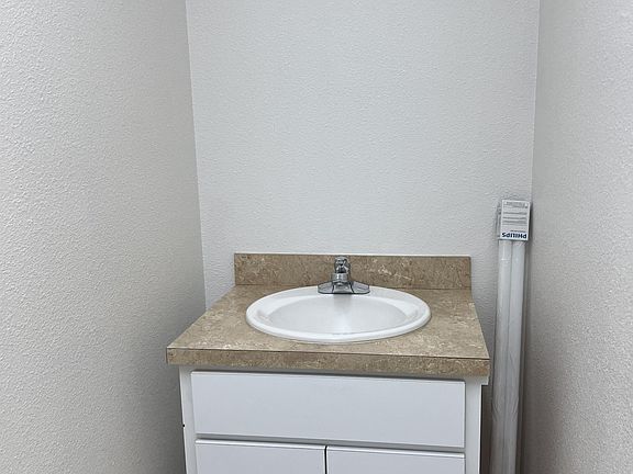 4th image of 417 S Walnut St #1