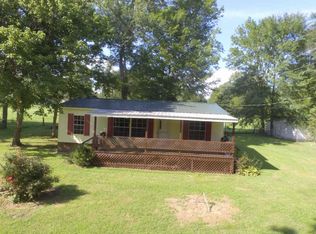 36 Hummingbird Ln, Linden, TN 37096