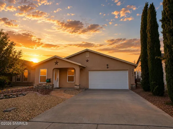 7533 Sierra Bella Pl, Las Cruces, NM 88012