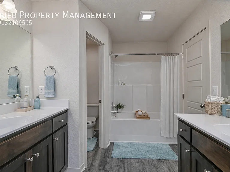 3211 N 103rd Pl #35 — Photo 16