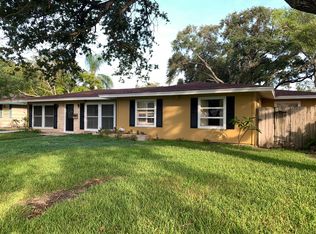 324 Pasadena Pl, Corpus Christi, TX 78411