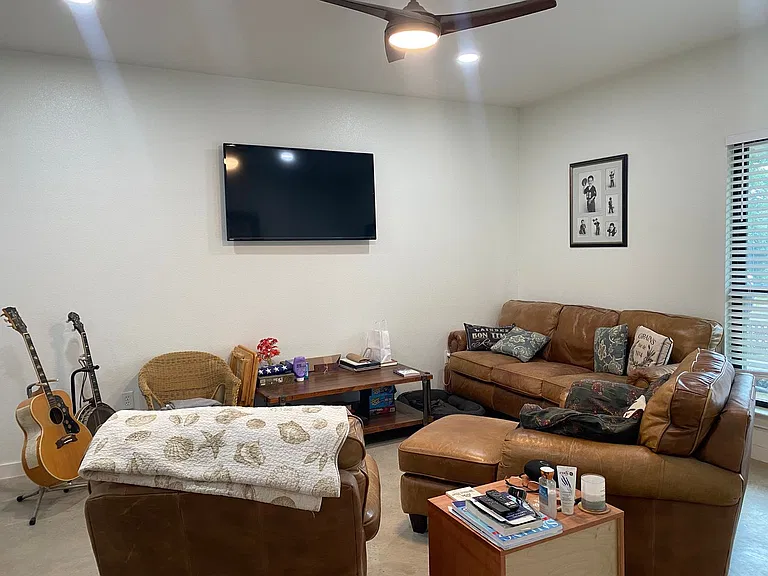 13172 Harbor Dr — Photo 2