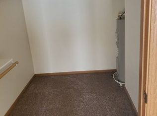 19524 83rd St APT 06, Bristol, WI 53104