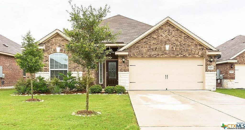 3 bed, 1735 sqft, $1,950 — Photo 1