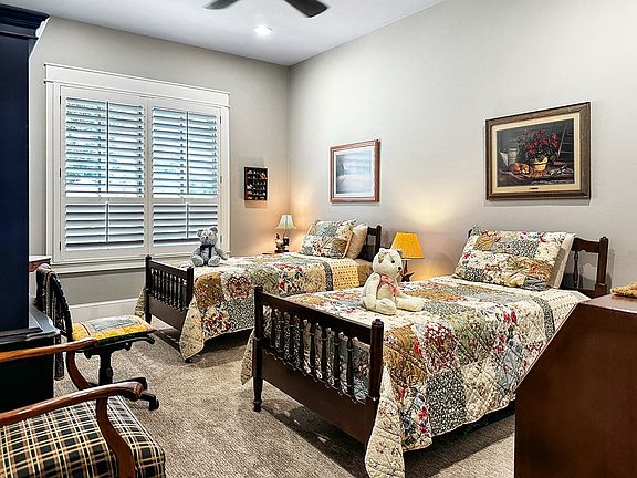 5th image of 337 Ellebracht Dr