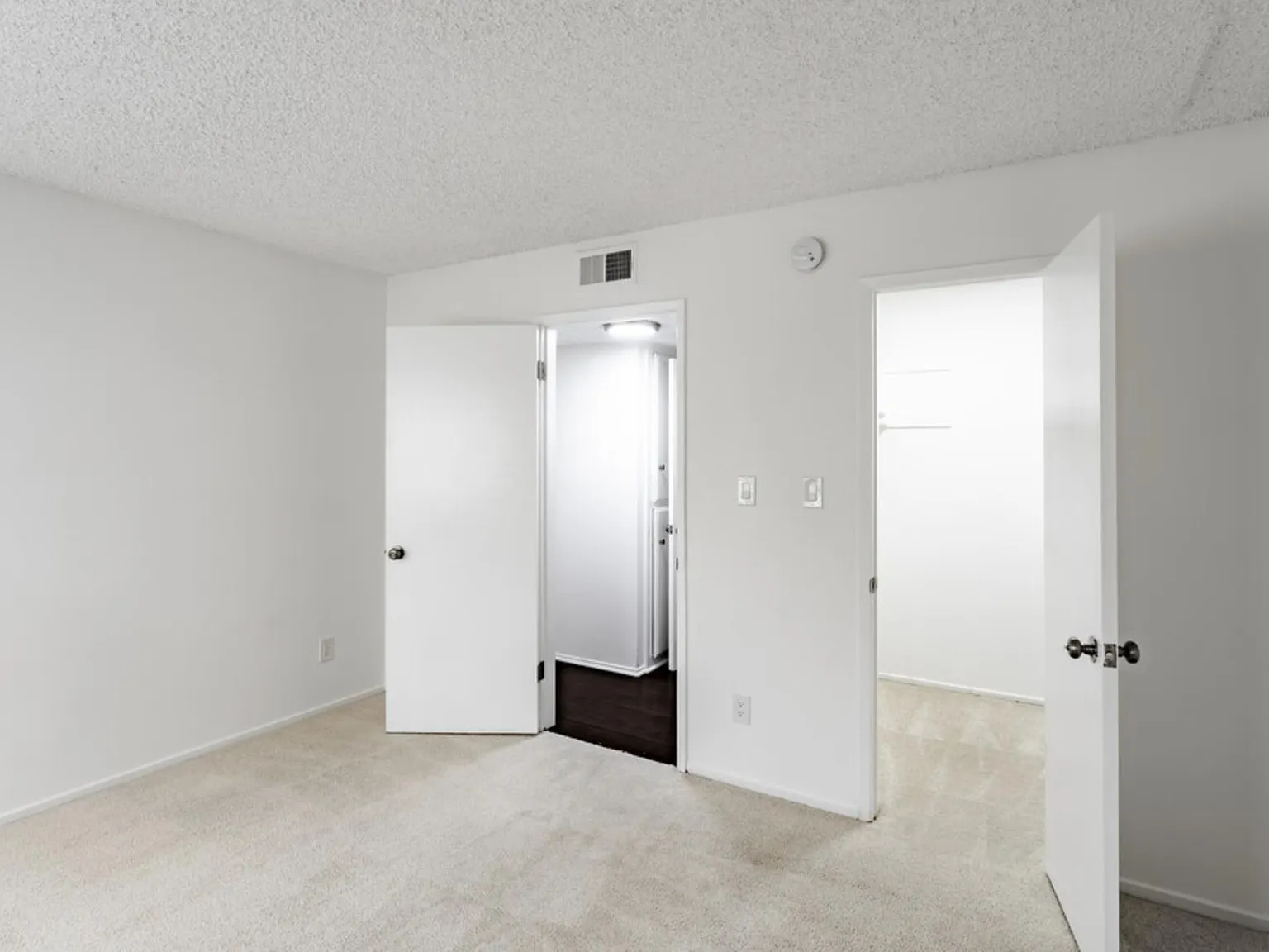 The Westwood Park Apartments — Photo 3