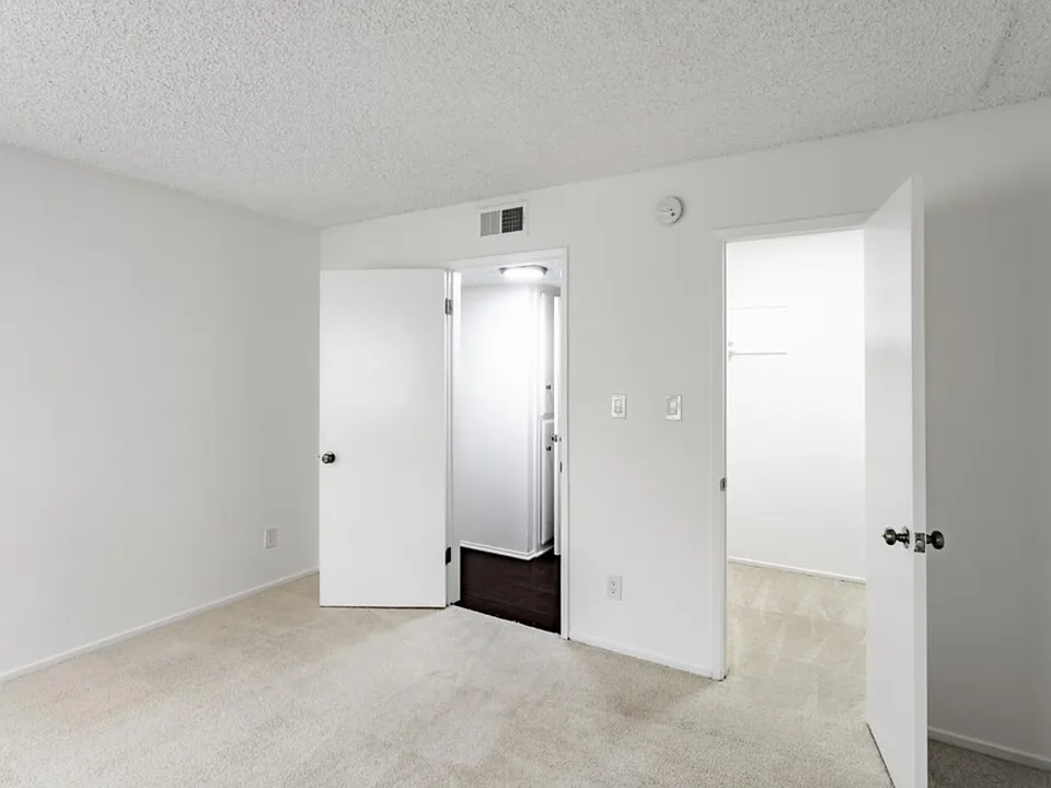 *Model Unit*