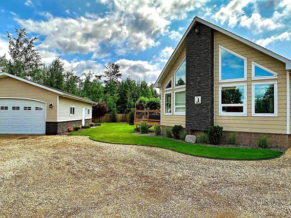 162 Peace River Ave #219, Big Lakes County, AB T0G 1J0