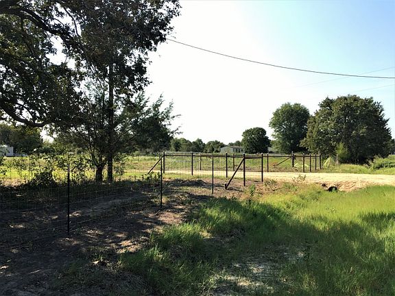 5th image of 13742 Bluebonnet Ln