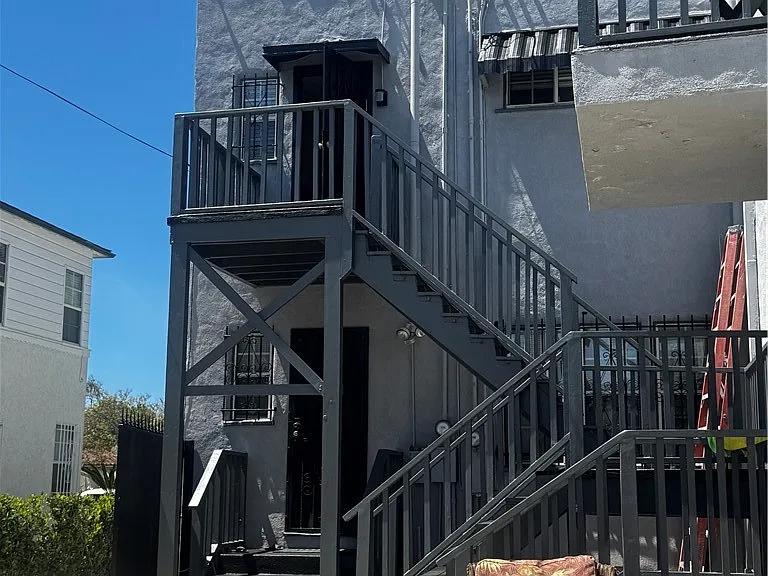 1642 S Bedford St — Photo 28