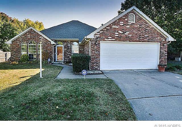 2nd image of 10920 E 75th Pl