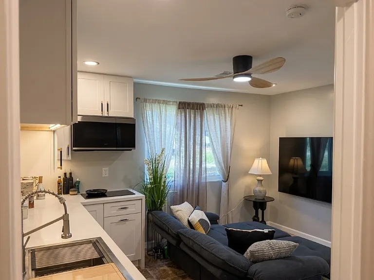 880 La Terraza Blvd #2 — Photo 4