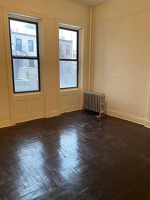 Rented by WIRE International Realty | media 3