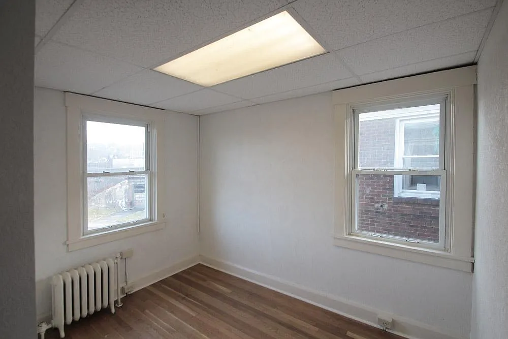3 bed, 2020 sqft, $2,000 — Photo 4