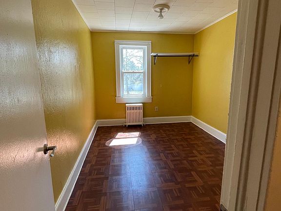 4th image of 28 Fulton St #2