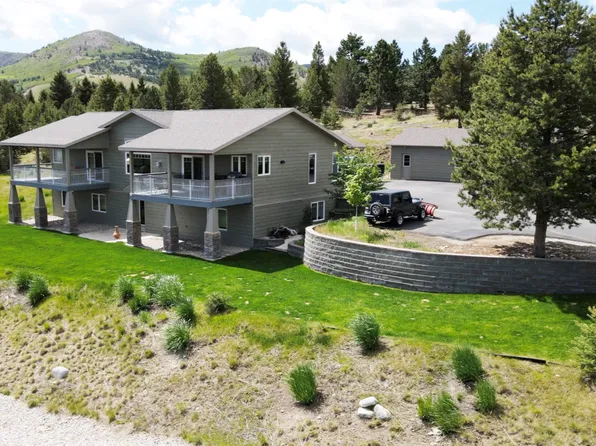 1013 Marcus Daly Dr, Anaconda, MT 59711