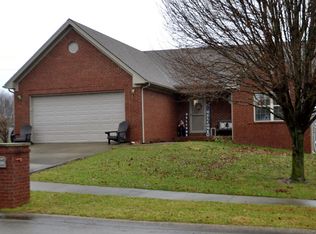 3022 Paddock Loop, Lawrenceburg, KY 40342