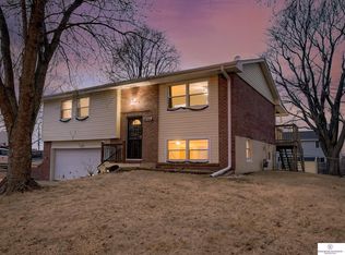 10741 N 137th St, Waverly, NE 68462