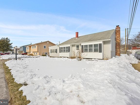 2nd image of 32 Argyle Rd