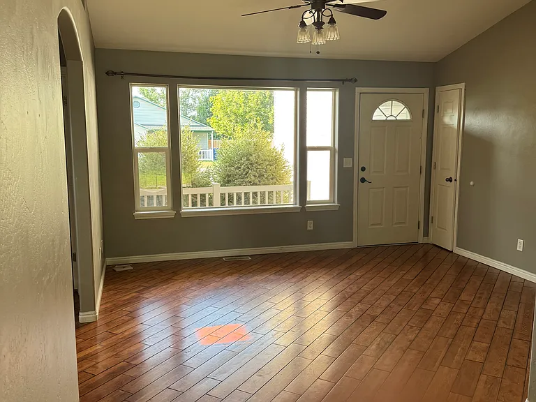 534 Hailee Ave — Photo 9