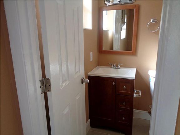 4th image of 101 NE 41st St #56D