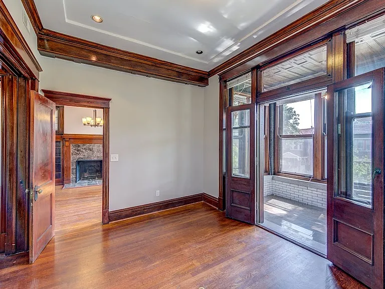 5779 Pershing Ave — Photo 16