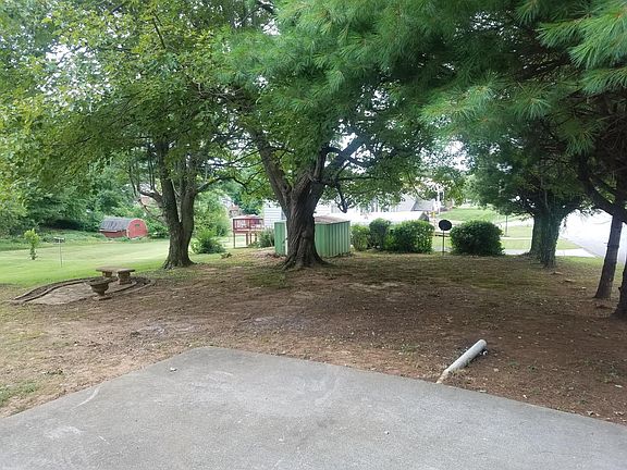 5th image of 2116 Edinboro Ave