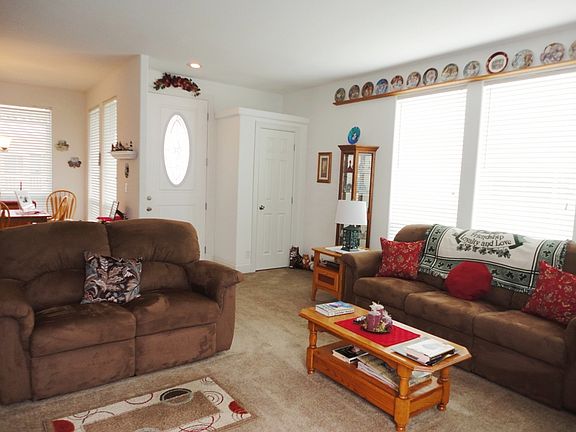 2nd image of 1220 Vienna Dr Spc 450