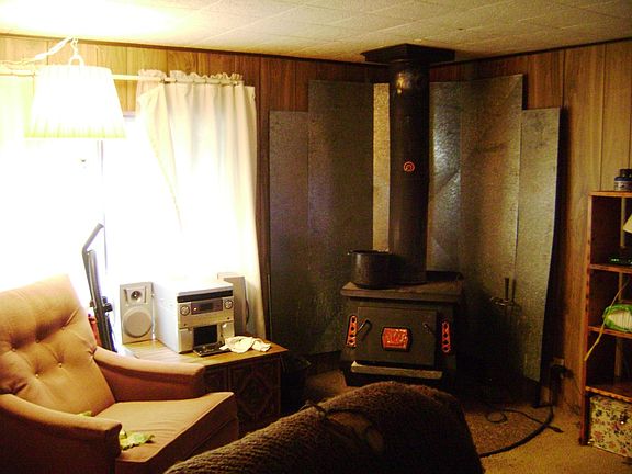 3rd image of 227 Mountain View Dr
