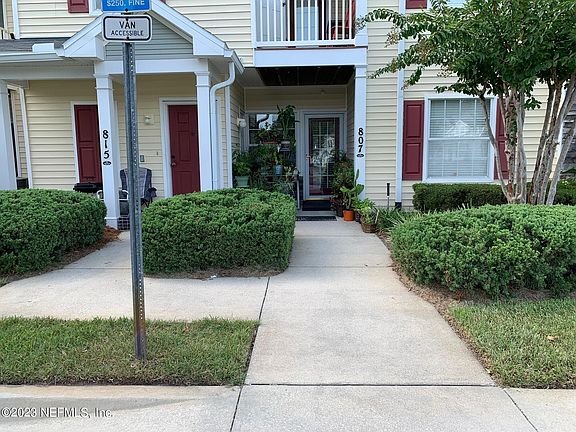 2nd image of 575 OAKLEAF PLANTATION Parkway #807