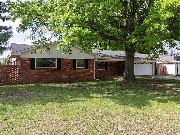 4th image of 2124 Flamingo Ln