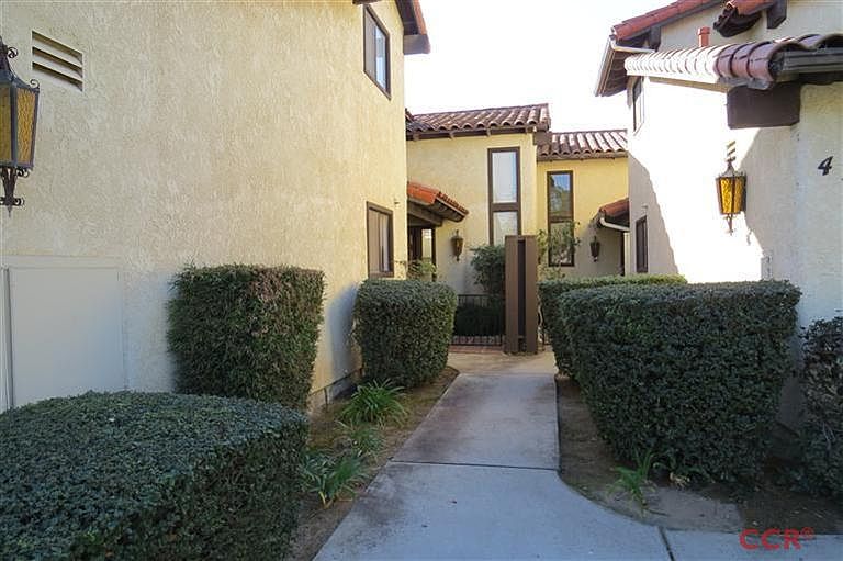 1st image of 4377 Foxenwood Ln