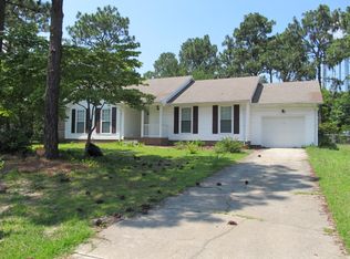 6908 Woodmark Dr, Fayetteville, NC 28314