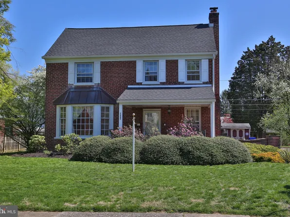 7467 Elizabeth Rd, Melrose Park, PA 19027