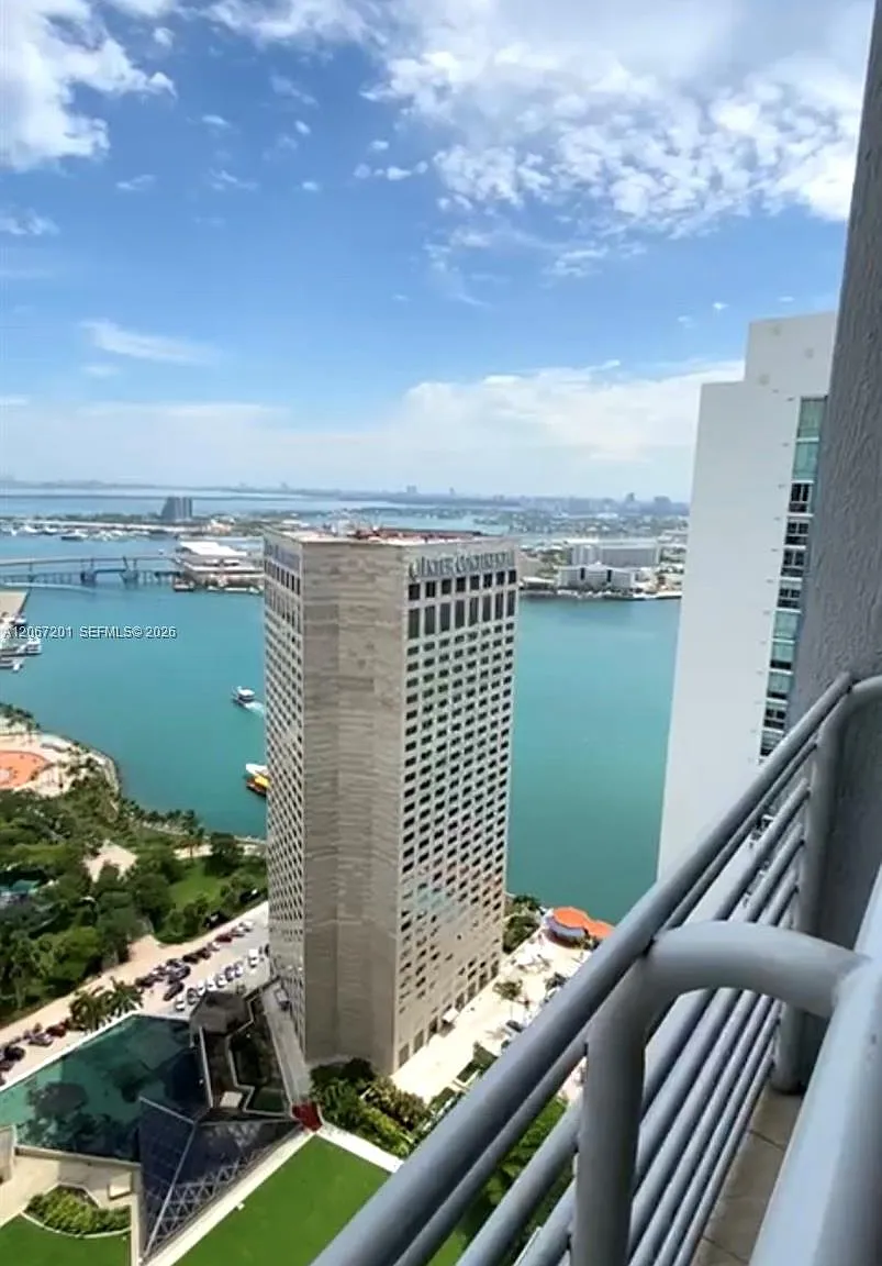 One Miami West Condo — Photo 1