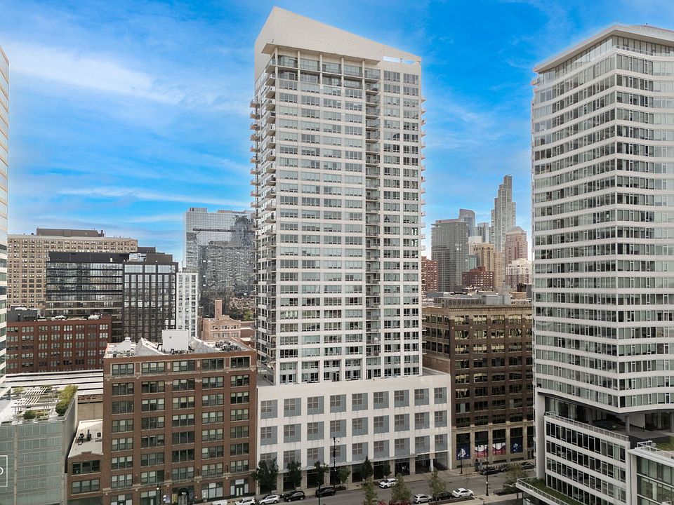 1st image of 701 S Wells St APT 2803