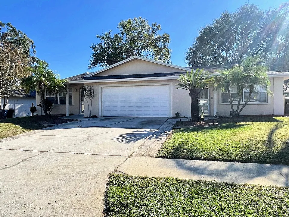 2955 Catherine Dr